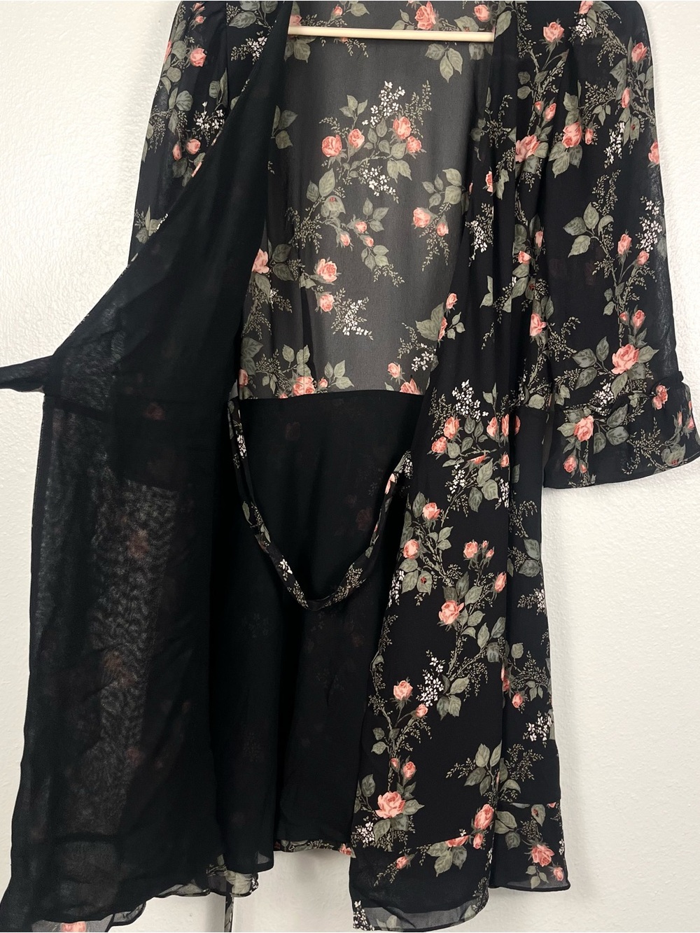Reformation Zoe Black Rose Floral Ladybug Print Ruffled Mini Wrap Dress Small - Picture 8 of 8